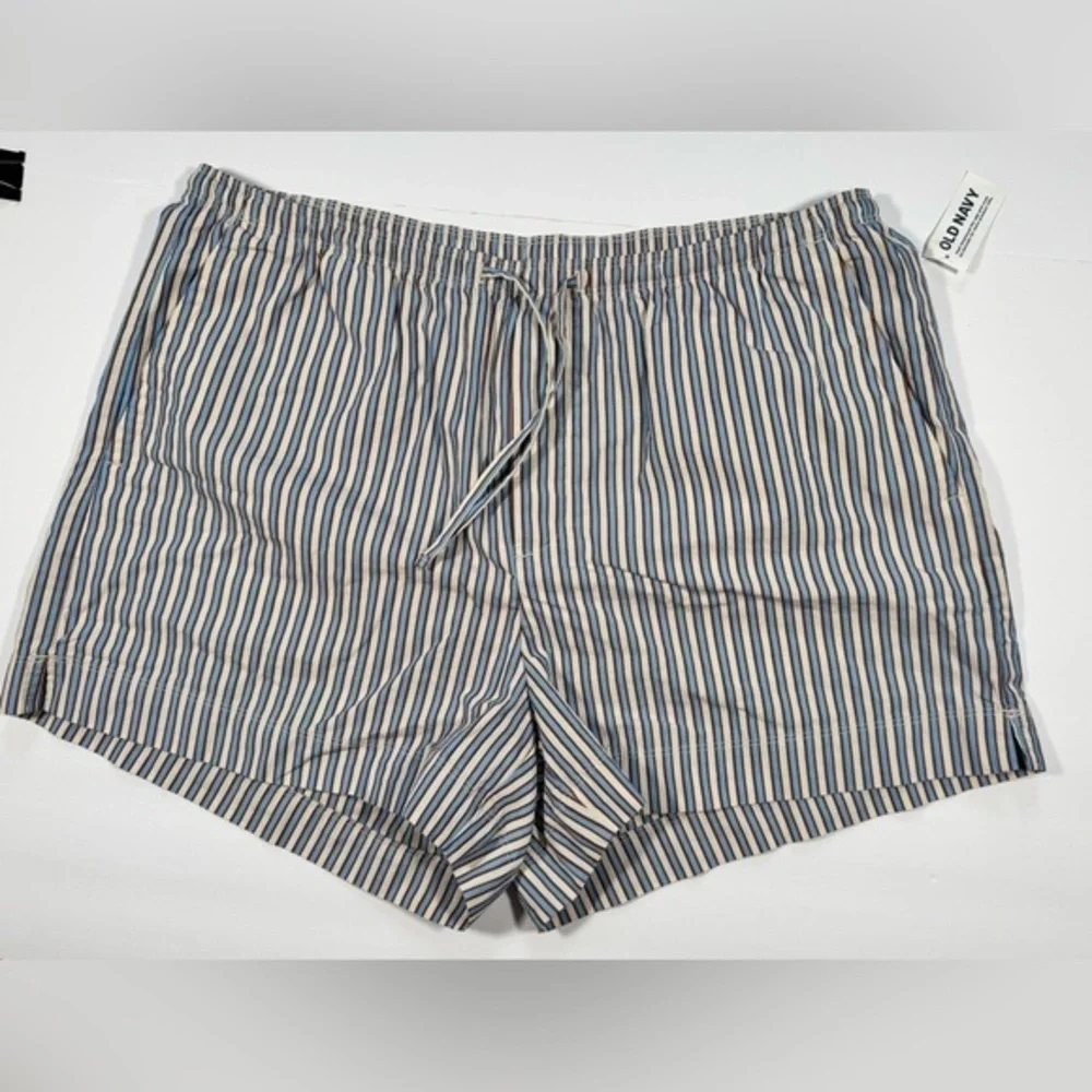 NWT Old Navy Striped Comfort Waistband Shorts